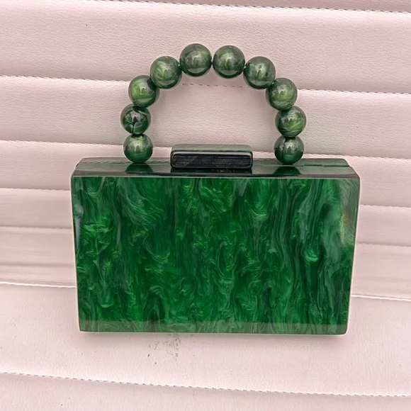 Elegant Green Handbag with Beaded Handle - Picture 9 of 13